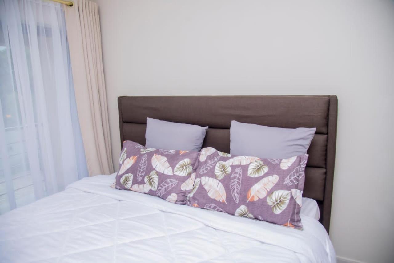 Royal Suites Apartments ลุซากา ภายนอก รูปภาพ