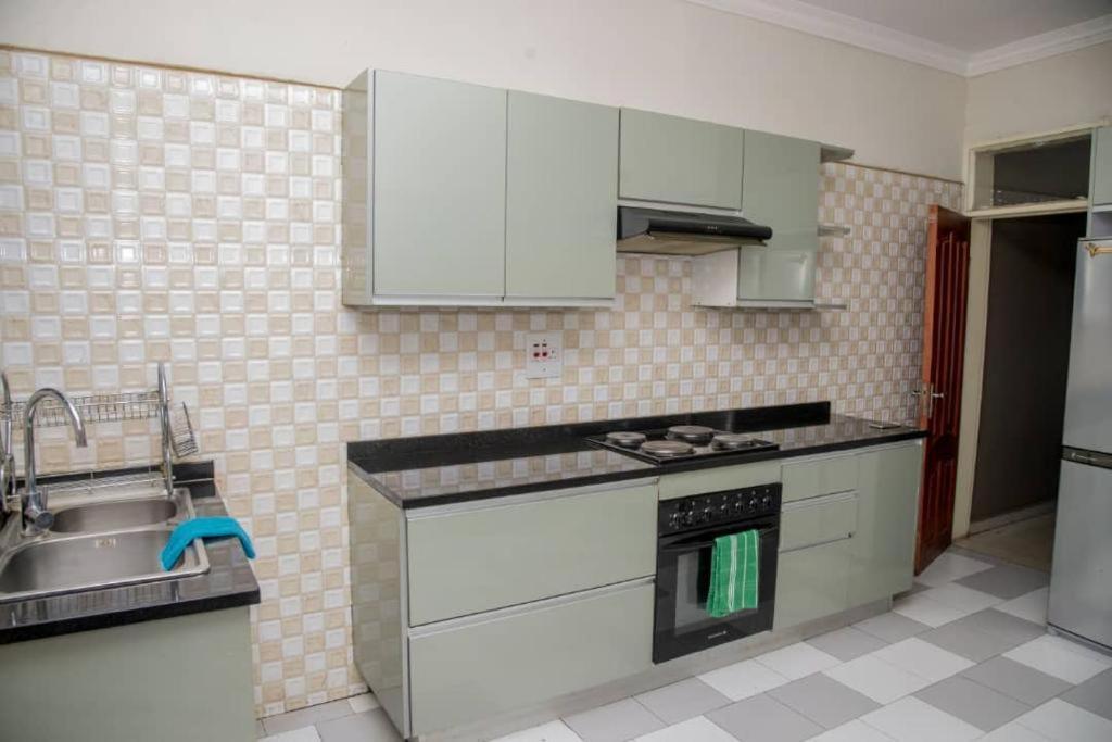 Royal Suites Apartments ลุซากา ภายนอก รูปภาพ